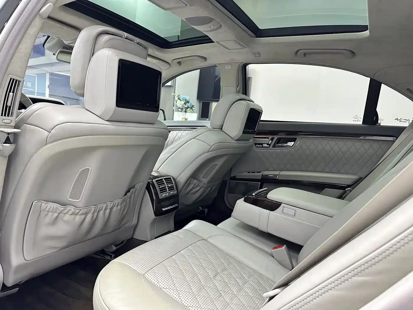 2010 Mercedes-Benz S-Class AMG S 65 — миниатюра 15