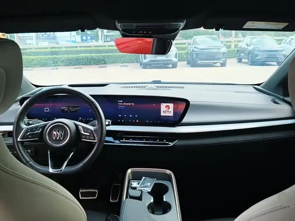 Buick E4 2023 GS Edition — миниатюра 10