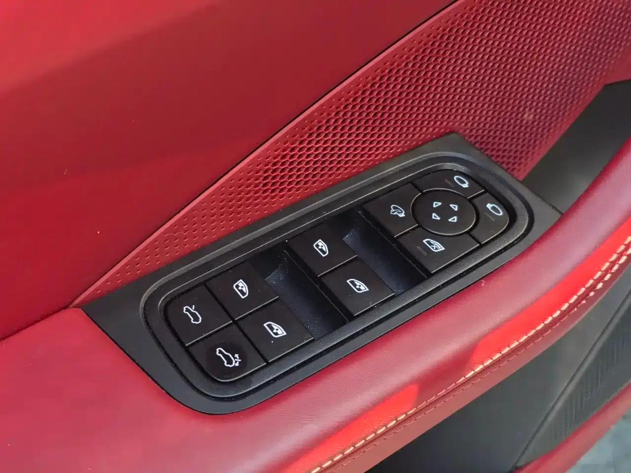 2026 Macan New Energy Macan Long Range Version — миниатюра 11