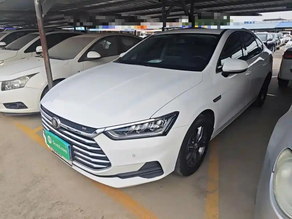 Qin Pro 2018 1.5L Manual Intelligent Connected Dynamic Edition — миниатюра 1