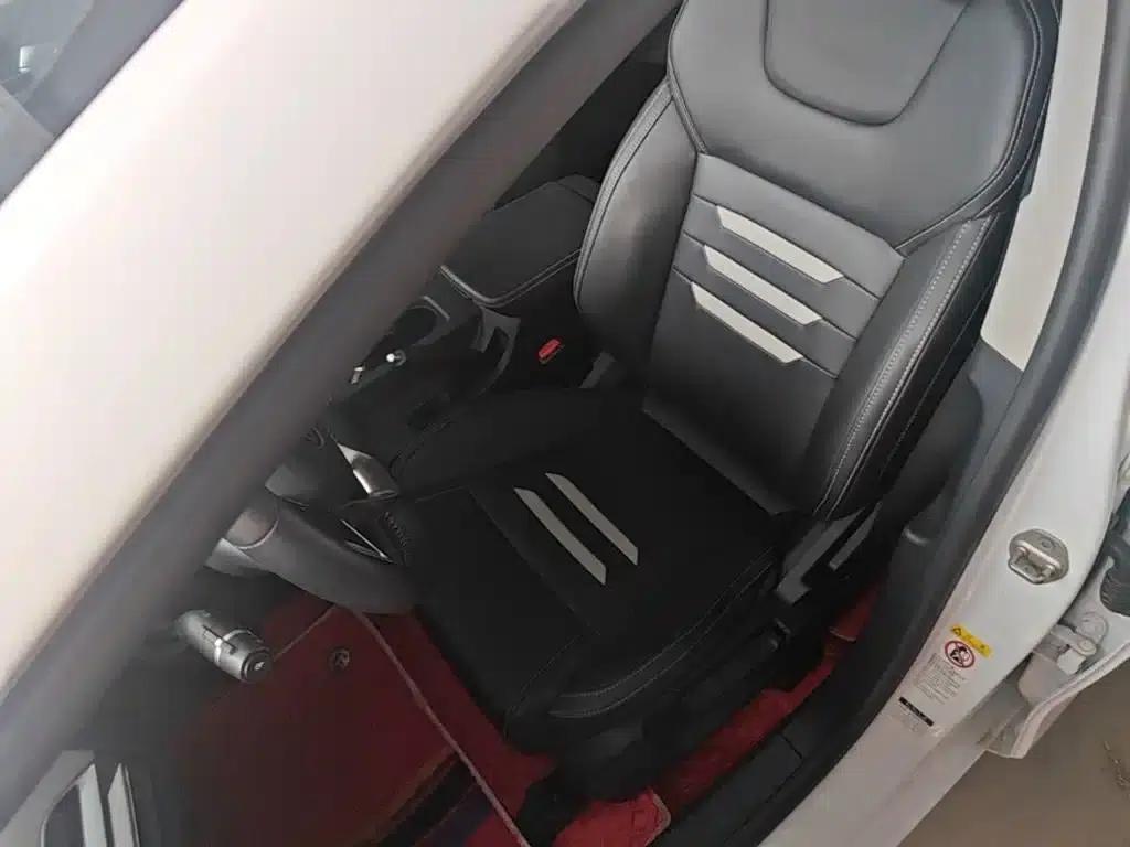 Qin Pro 2018 1.5L Manual Intelligent Connected Dynamic Edition — миниатюра 15