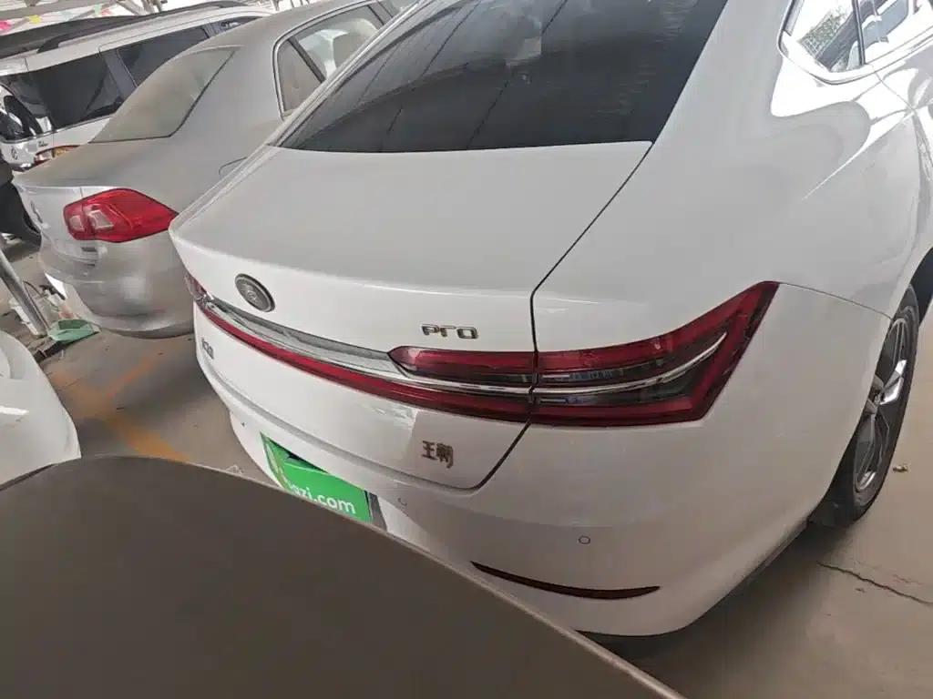 Qin Pro 2018 1.5L Manual Intelligent Connected Dynamic Edition — миниатюра 6