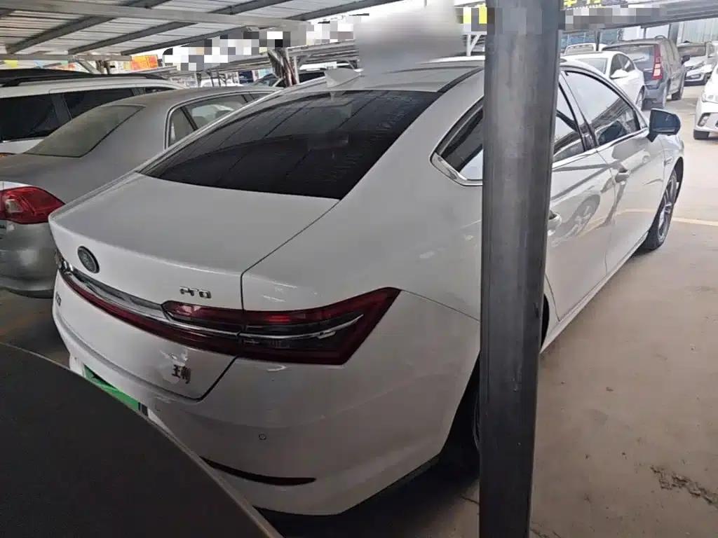 Qin Pro 2018 1.5L Manual Intelligent Connected Dynamic Edition — миниатюра 7