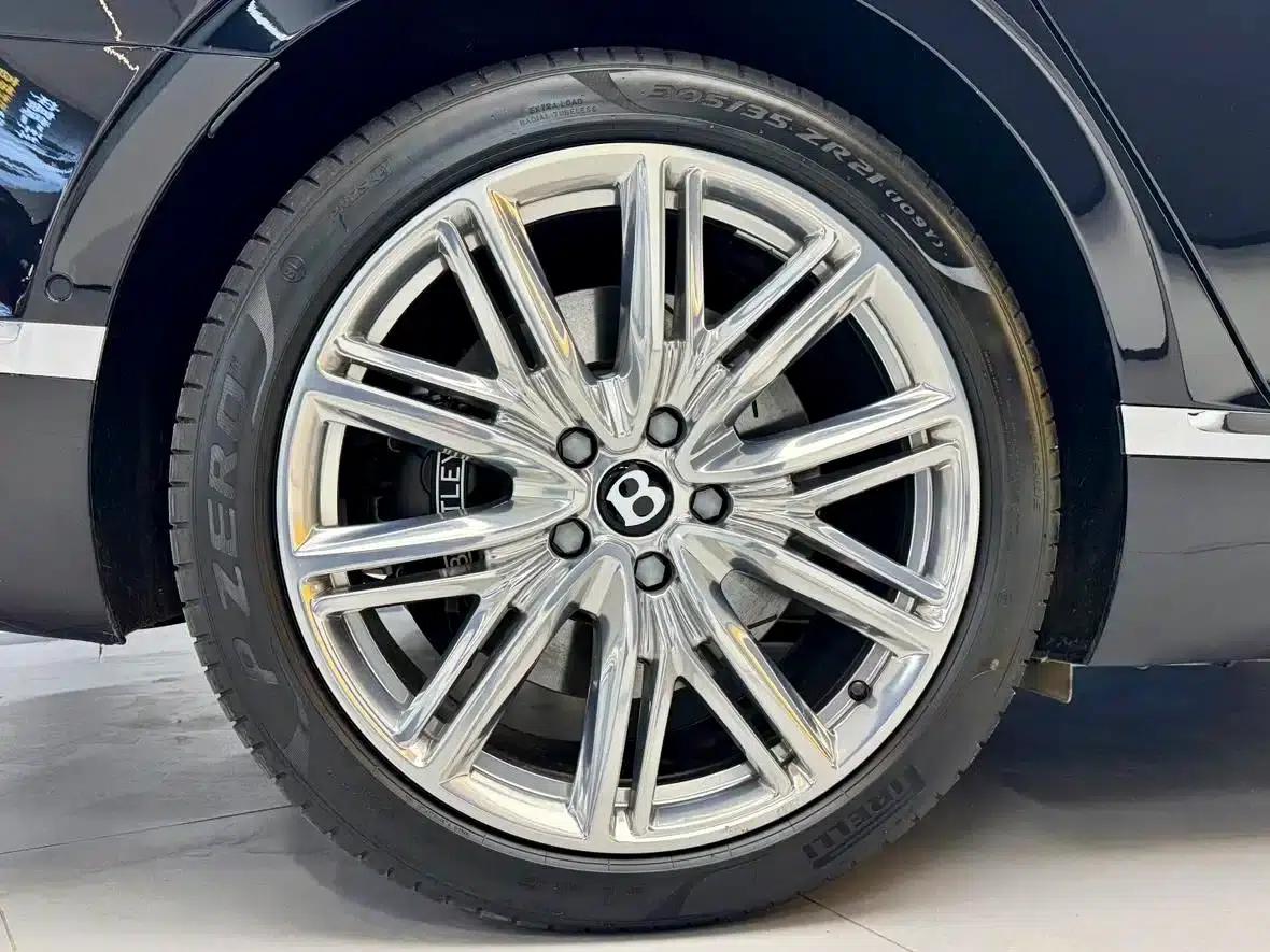 2022 Flying Spur Plug-in Hybrid 2.9T V6 — миниатюра 25