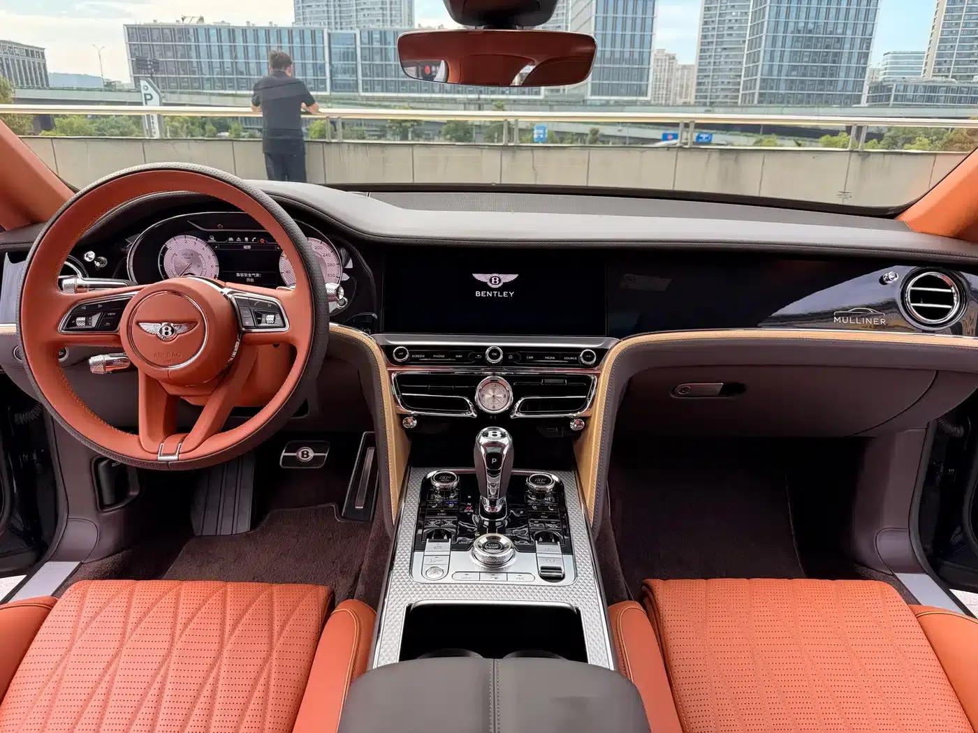 2022 Mercedes-Benz Flying Spur Plug-in Hybrid 2.9T V6 Hybrid Mulliner — миниатюра 5