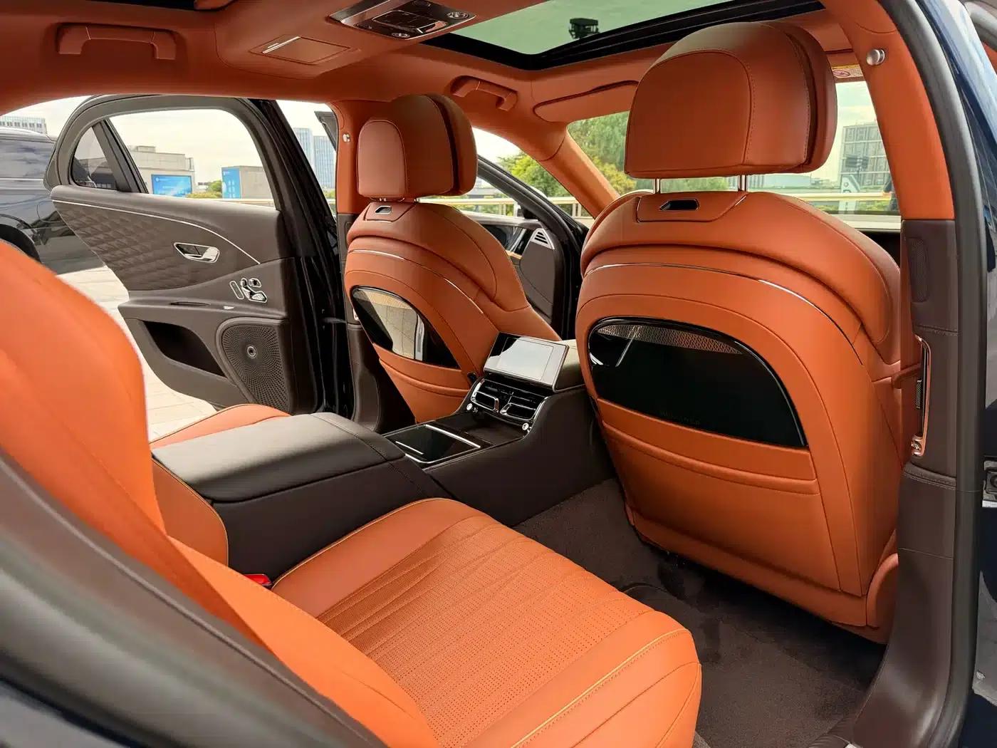 2022 Mercedes-Benz Flying Spur Plug-in Hybrid 2.9T V6 Hybrid Mulliner — миниатюра 6
