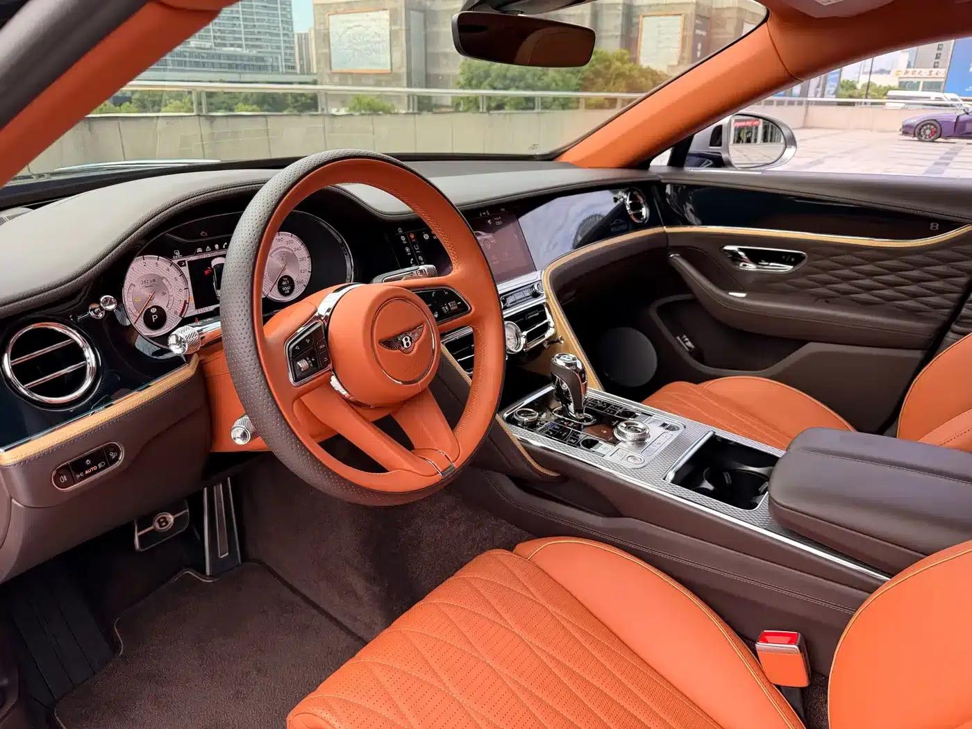 2022 Mercedes-Benz Flying Spur Plug-in Hybrid 2.9T V6 Hybrid Mulliner — миниатюра 9