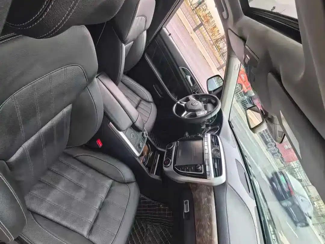 Beijing BJ90 2016 3.0T Government Edition — миниатюра 8