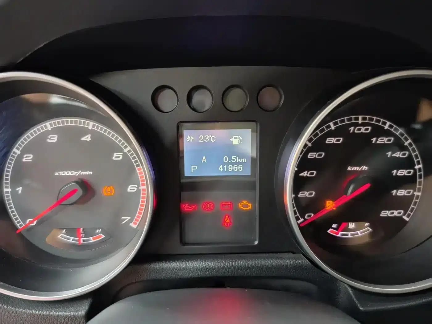 Beijing Off-Road F40 2019 2.3T Automatic Cube Edition — миниатюра 13