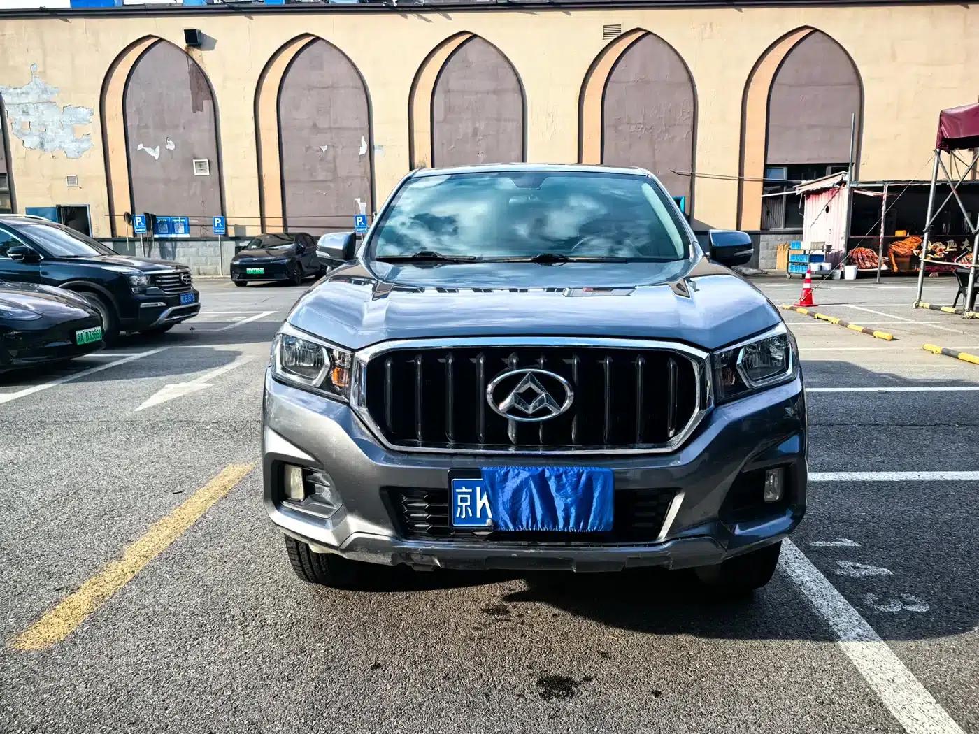 Maxus T60 2019 2.0T Gasoline Automatic Two-Wheel Drive High Chassis Elite Standard Box (National VI Emission Standard) — миниатюра 1