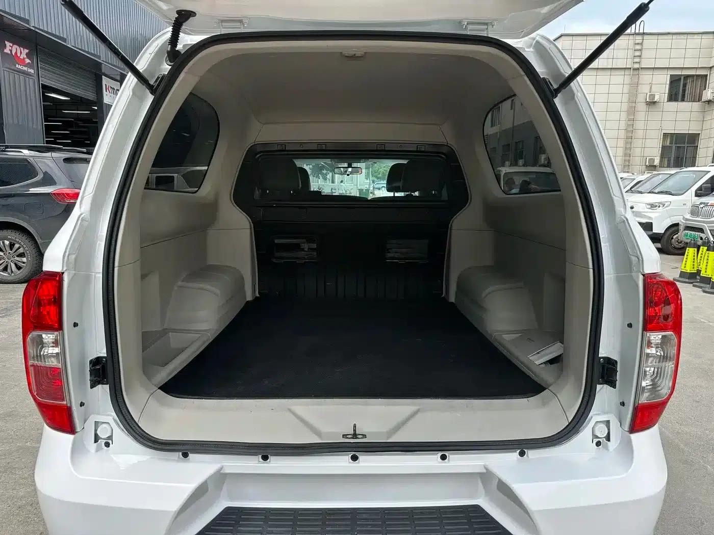Palazzo 2021 1.8T Manual 4WD Premium Edition — миниатюра 13