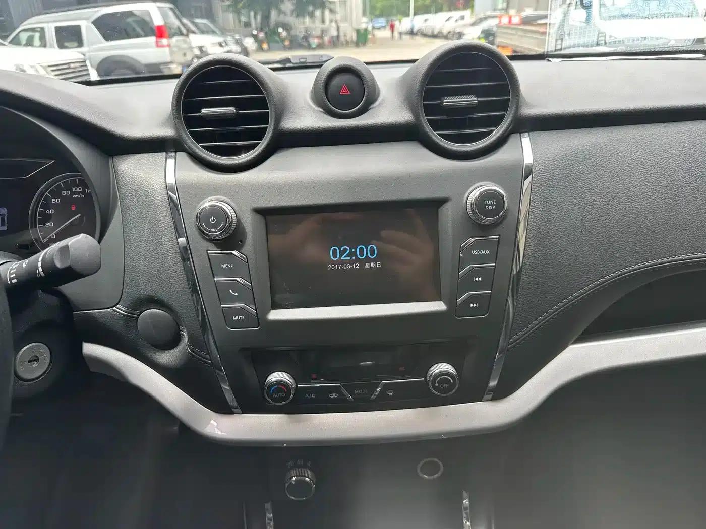 Palazzo 2021 1.8T Manual 4WD Premium Edition — миниатюра 5