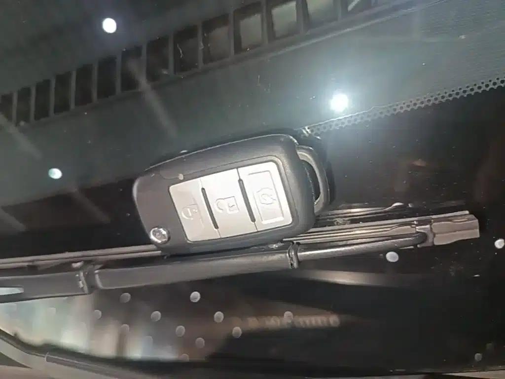 Fengguang 380 2022 Model 1.5L Classic Bus (5 Seats) — миниатюра 9