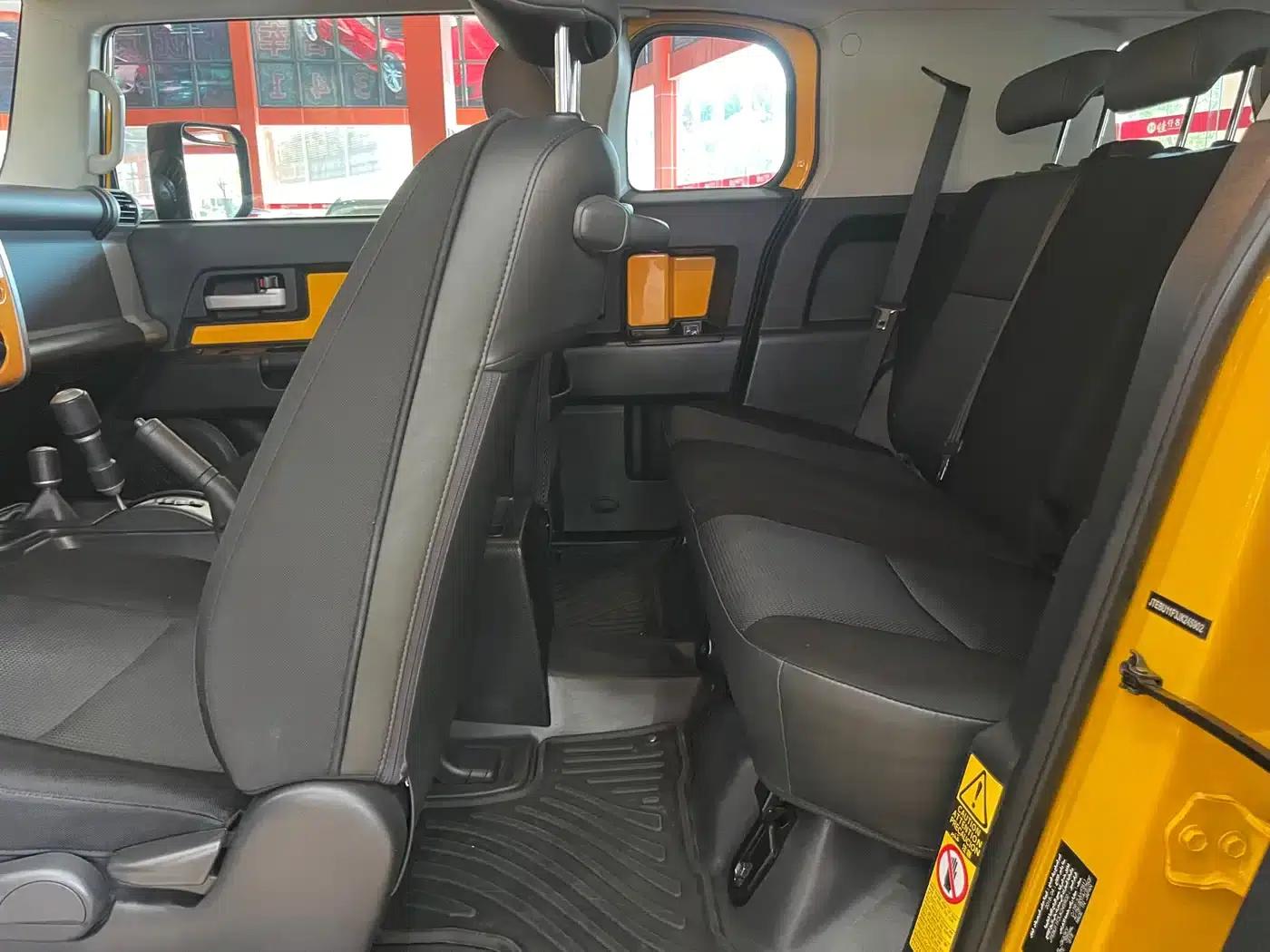 2019 FJ Cruiser 4.0L Automatic — миниатюра 15