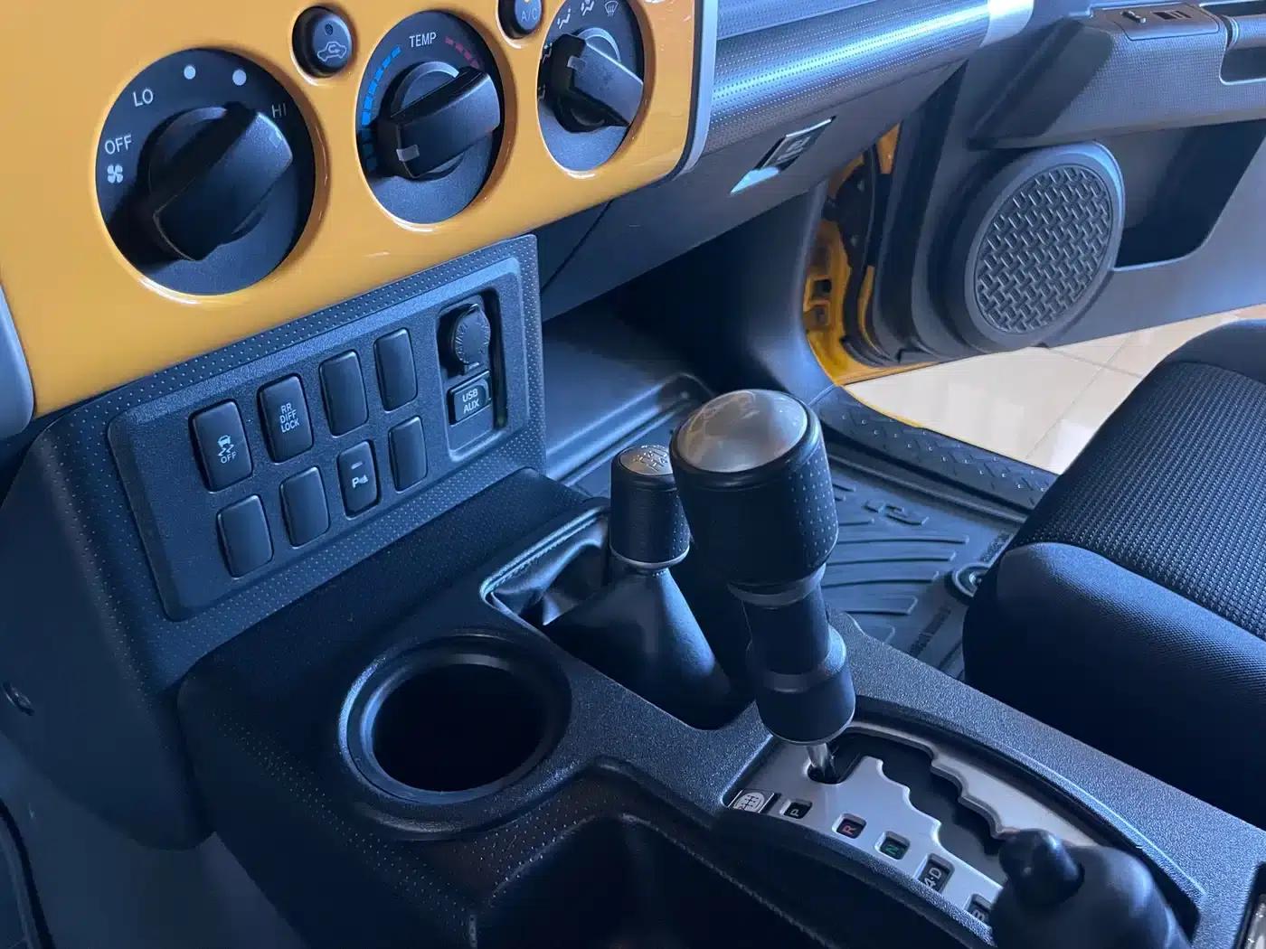 2019 FJ Cruiser 4.0L Automatic — миниатюра 17