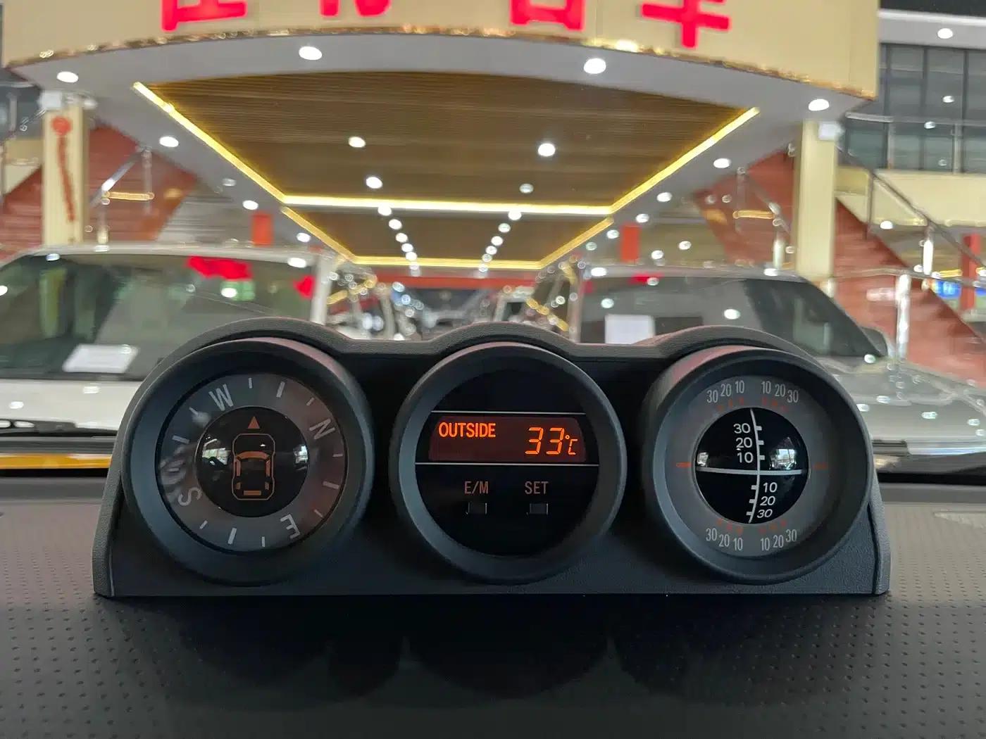 2019 FJ Cruiser 4.0L Automatic — миниатюра 19