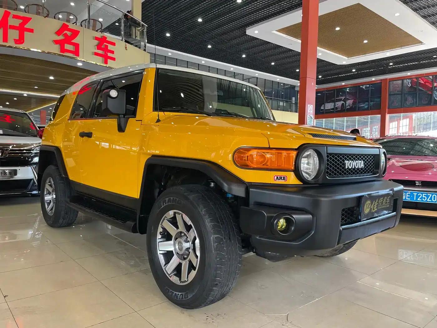 2019 FJ Cruiser 4.0L Automatic — миниатюра 3