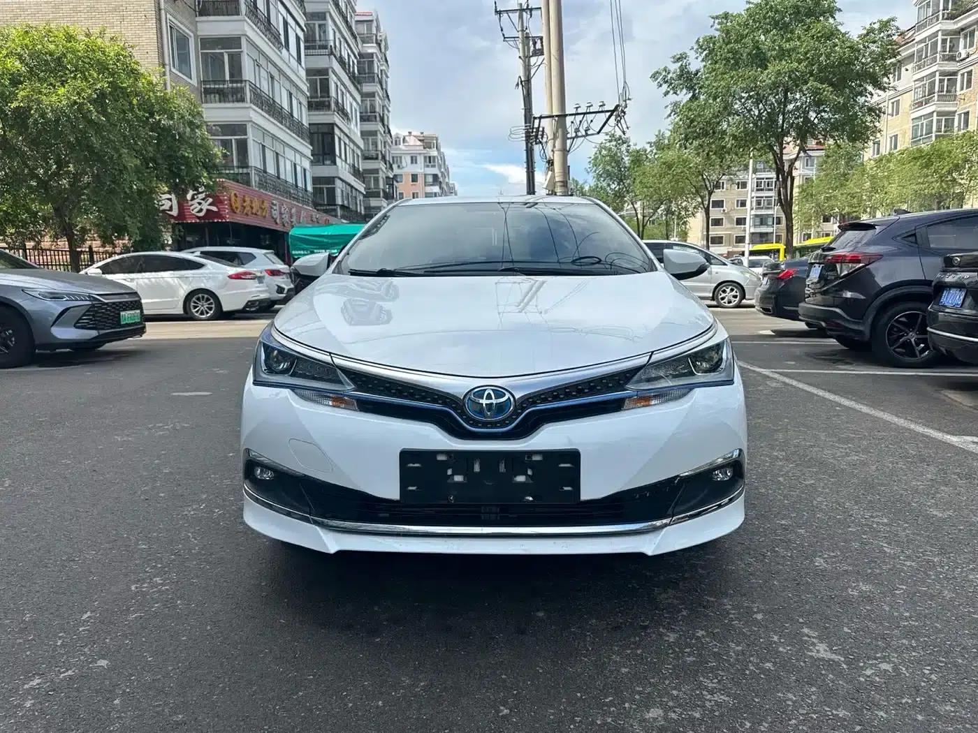 Corolla Hybrid E+ 2020 1.8L E-CVT Comfort Edition — миниатюра 2