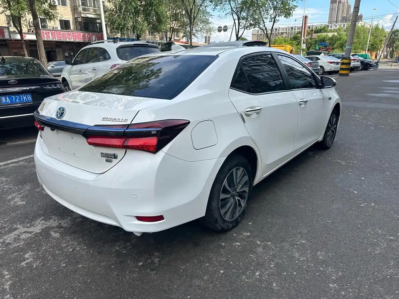 Corolla Hybrid E+ 2020 1.8L E-CVT Comfort Edition — миниатюра 5