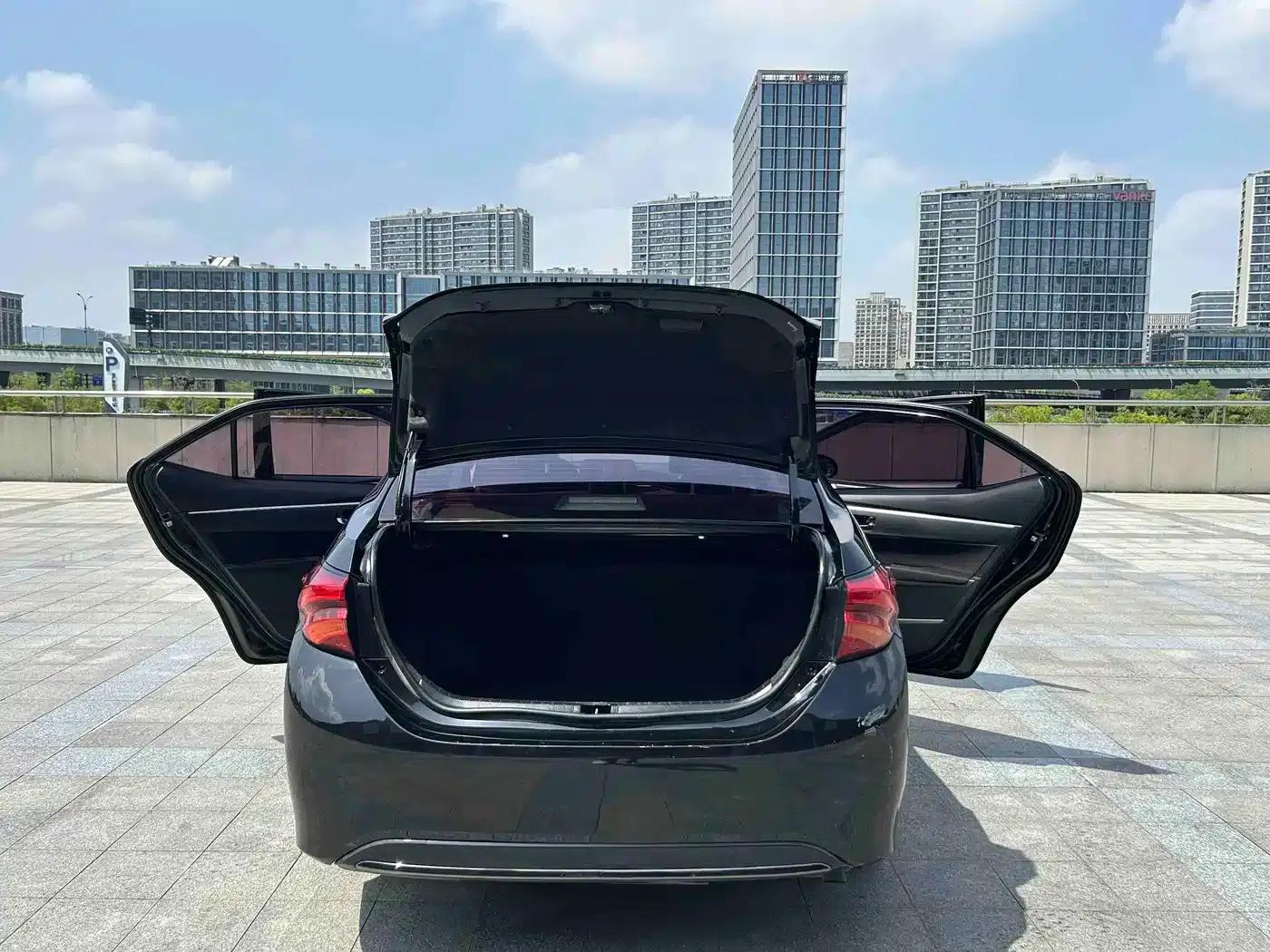 Levin Hybrid E+ 2019 1.8PH GS E-CVT Elite Edition — миниатюра 16