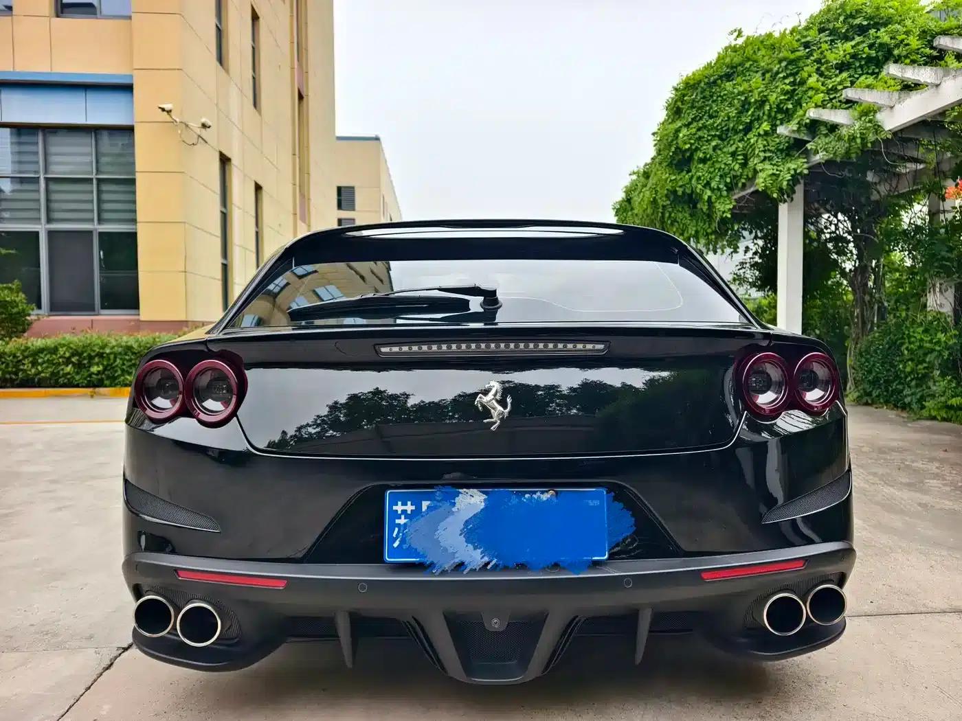 2017 GTC4Lusso 3.9T V8 — миниатюра 2
