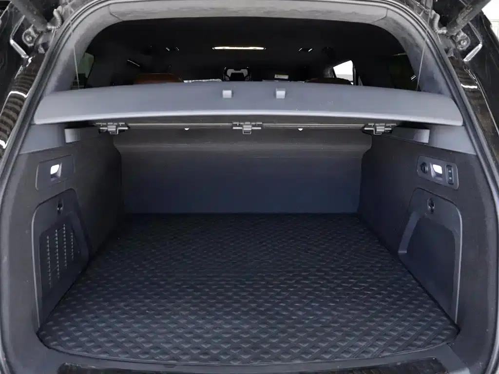 Hongqi Golden Sunflower National Glory 2022 4.0T Premium Flagship Edition 4-seater — миниатюра 26