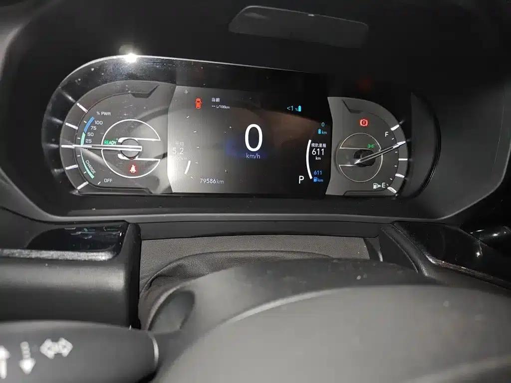 Grand Commander PHEV 2020 2.0T Plug-in Hybrid Leading Edition — миниатюра 5