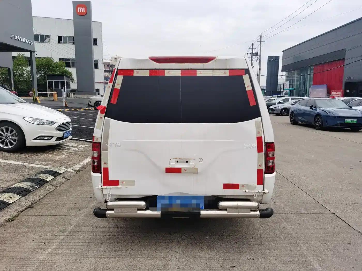 Baodian 2018 Model 2.9T New Value Two-Wheel Drive Diesel Luxury Standard Cargo Box JX4D30B5L — миниатюра 9