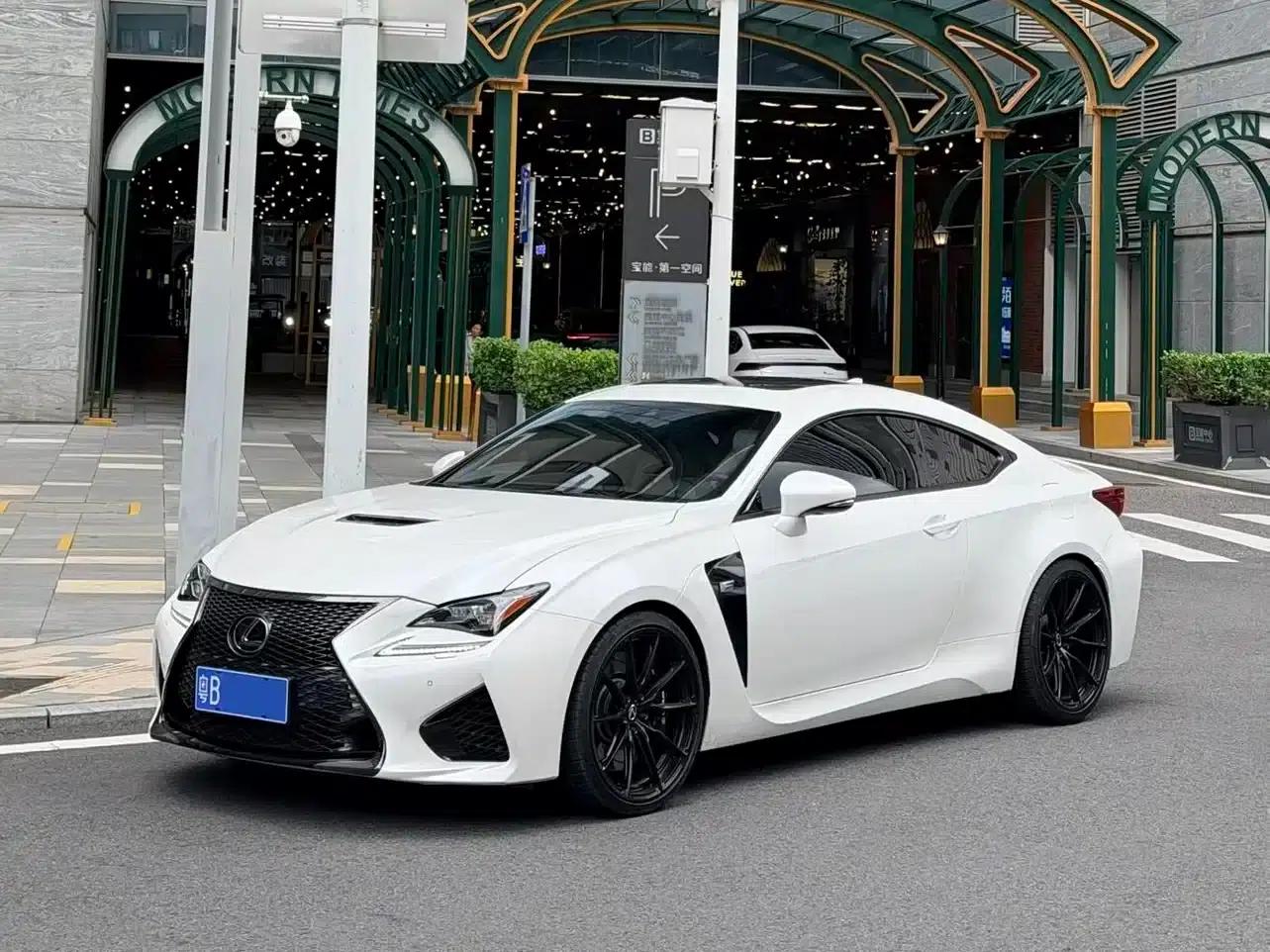 Lexus RC F 2015 F 5.0L Pinnacle Edition — миниатюра 1