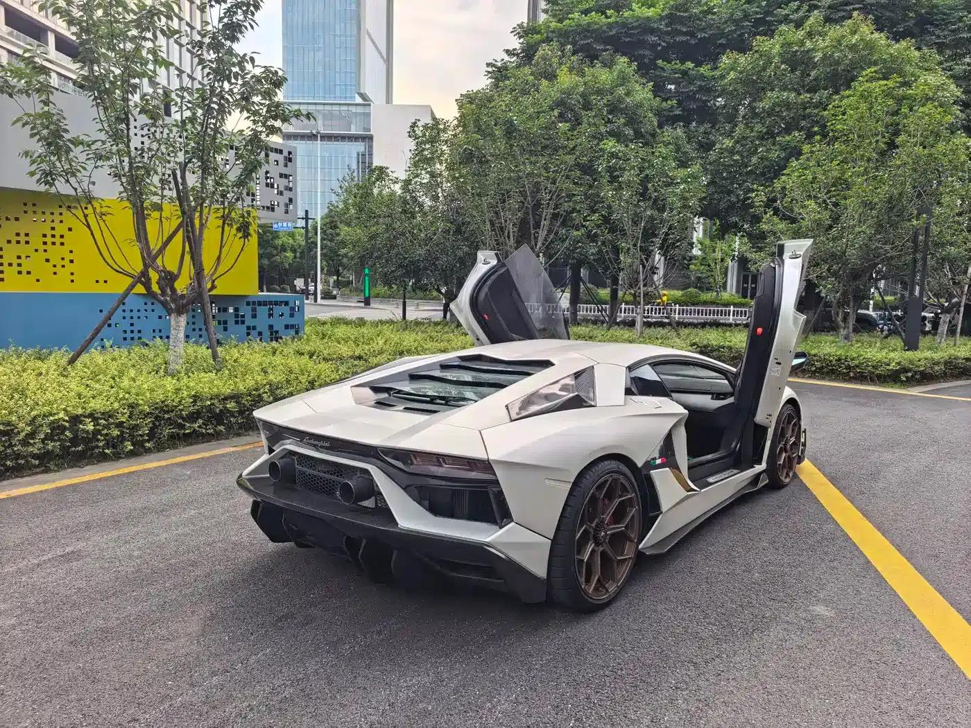 2011 Aventador LP 700-4 — миниатюра 13
