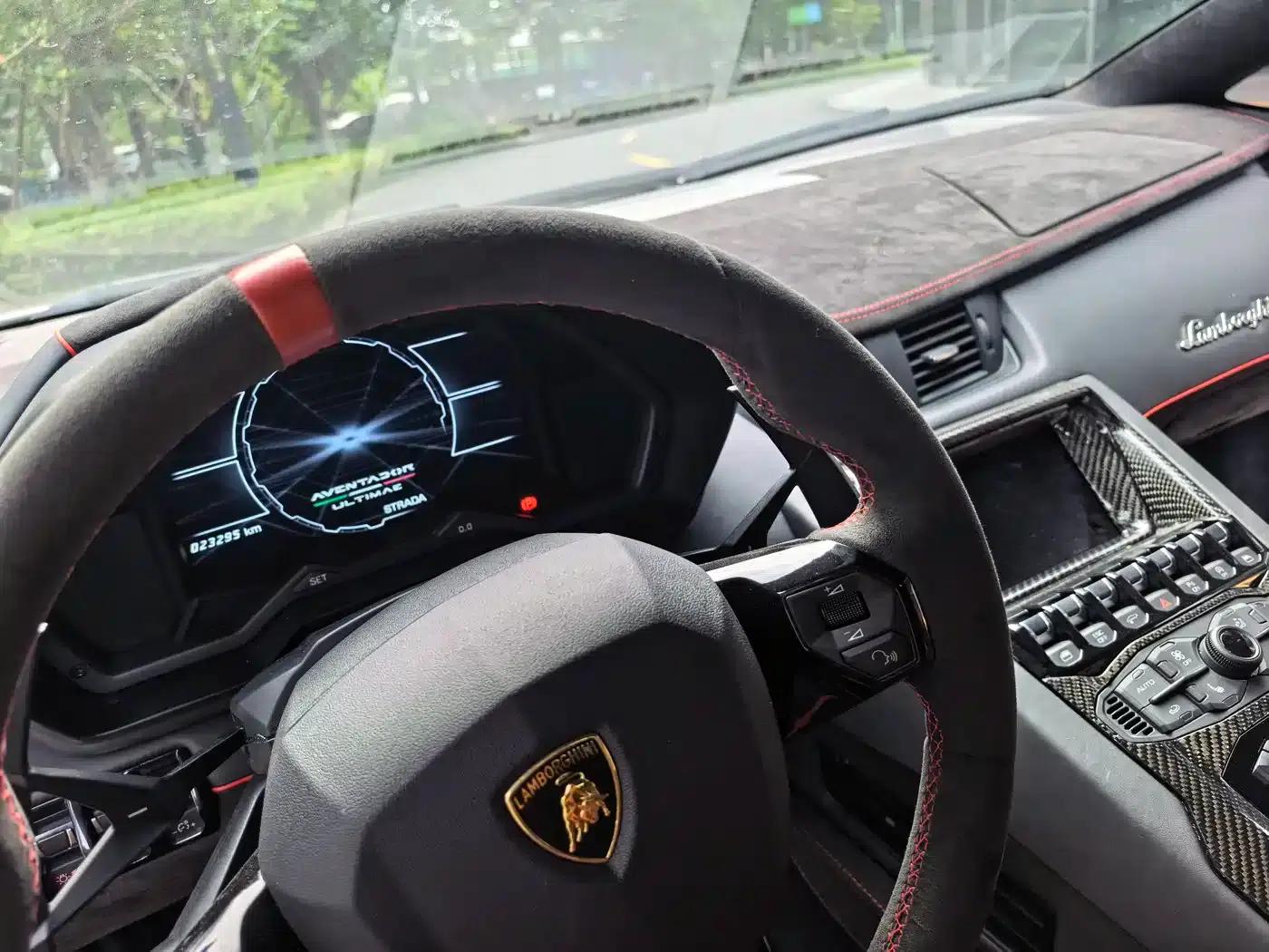 2011 Aventador LP 700-4 — миниатюра 5
