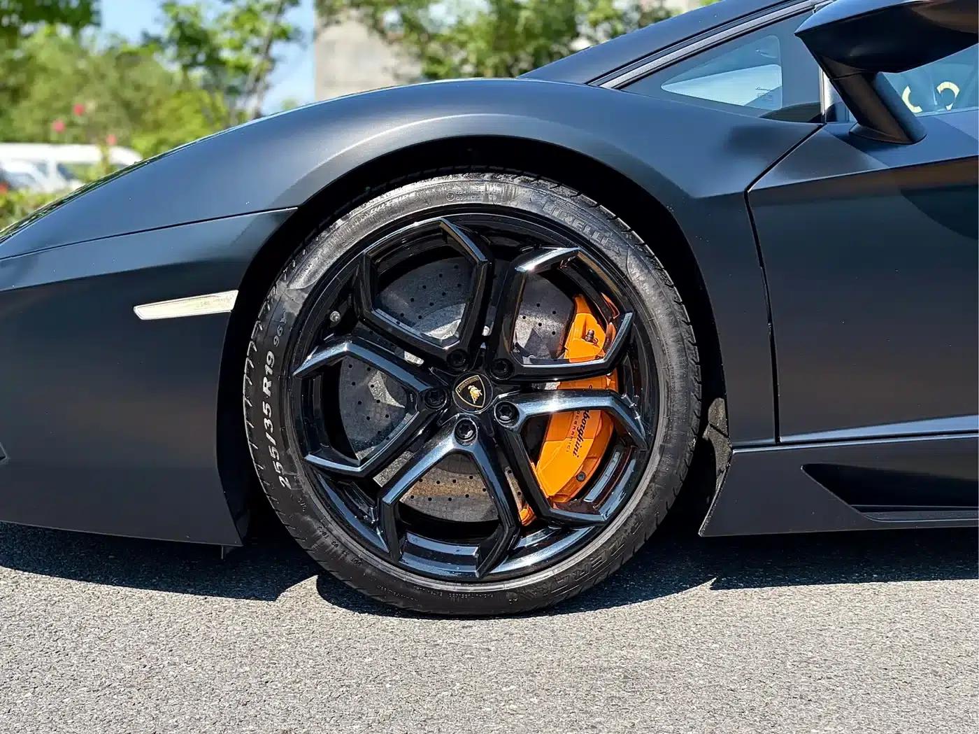 2011 Aventador LP 700-4 — миниатюра 20