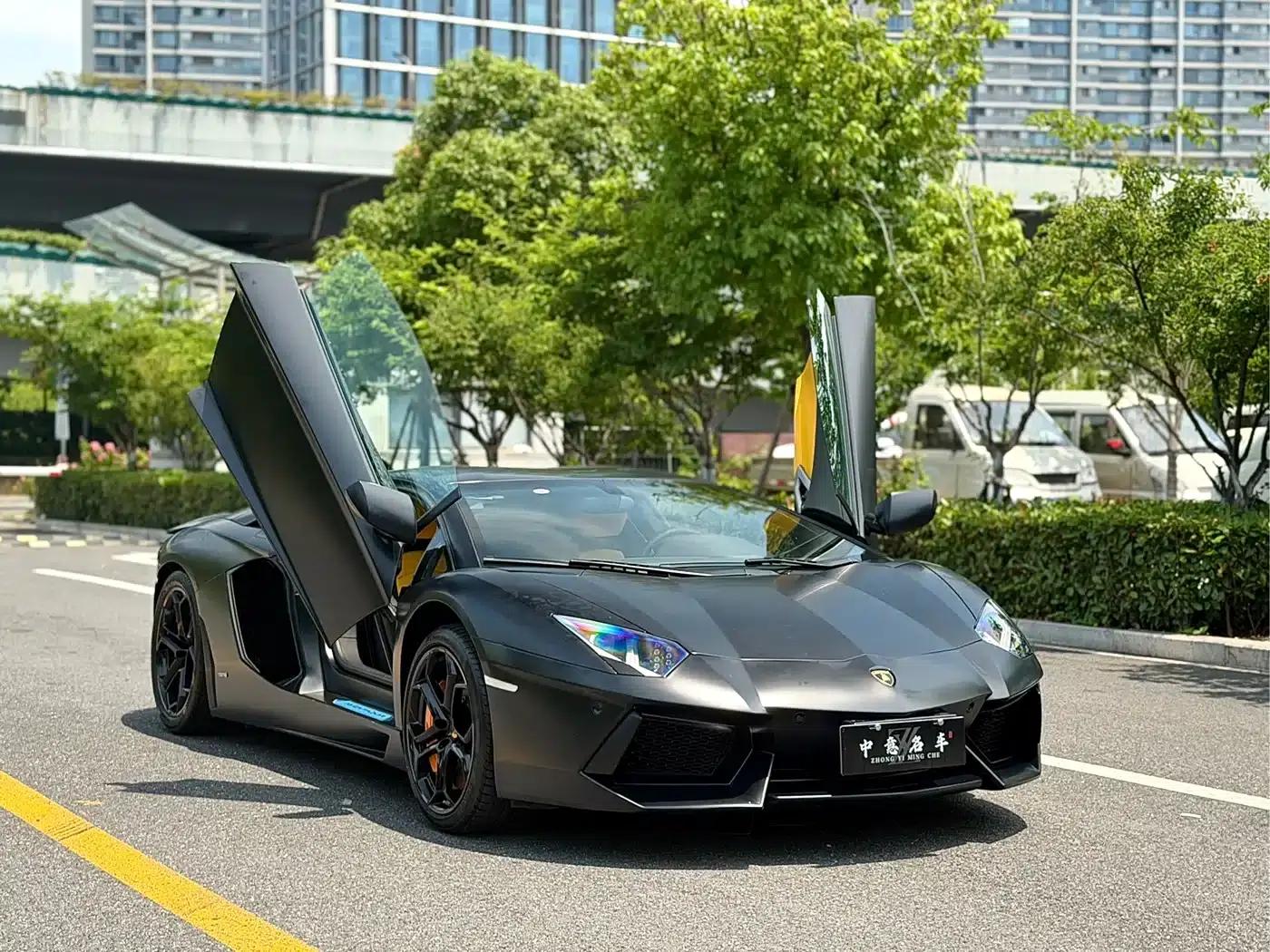 2011 Aventador LP 700-4 — миниатюра 3