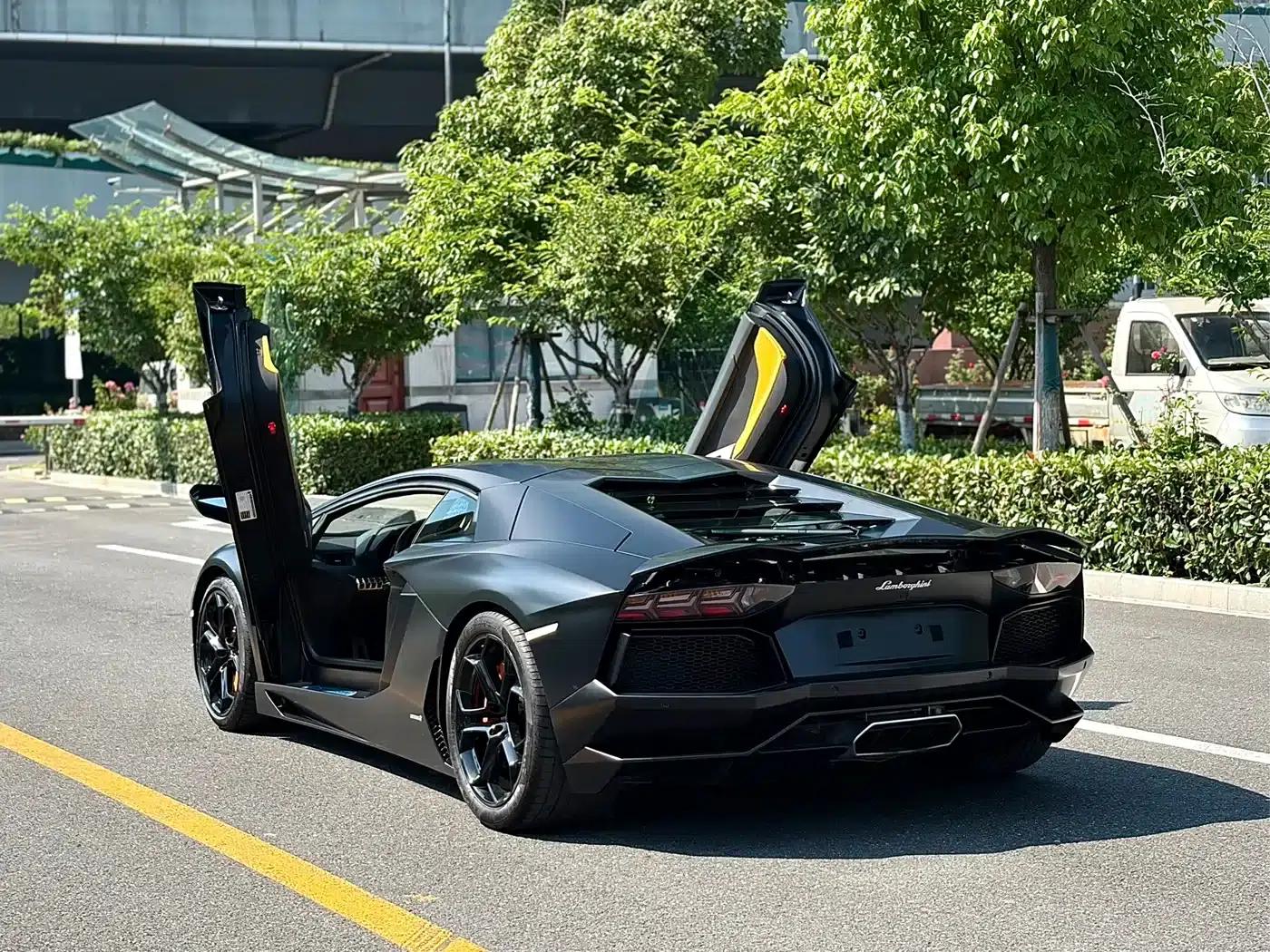 2011 Aventador LP 700-4 — миниатюра 6