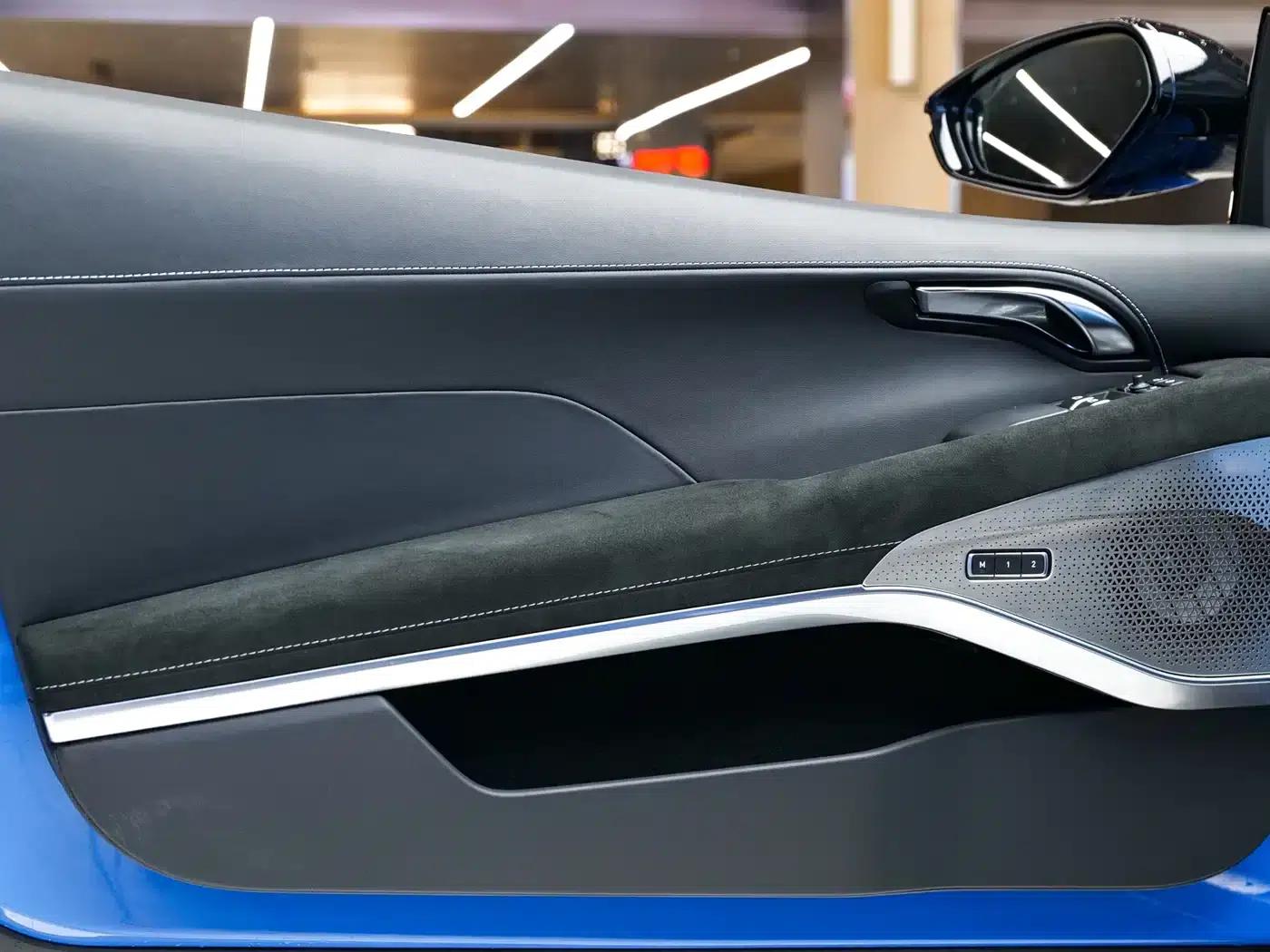 EMIRA 2021 2.0T DCT First Edition — миниатюра 8