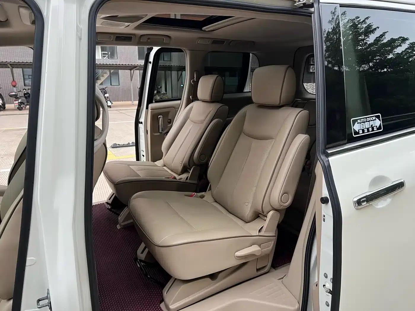 Quest 2013 3.5L SL — миниатюра 8