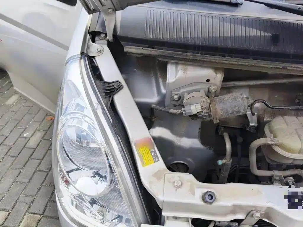 Wuling Rongguang S 2023 1.5L Basic 2-Seater with Closed Windows — миниатюра 21