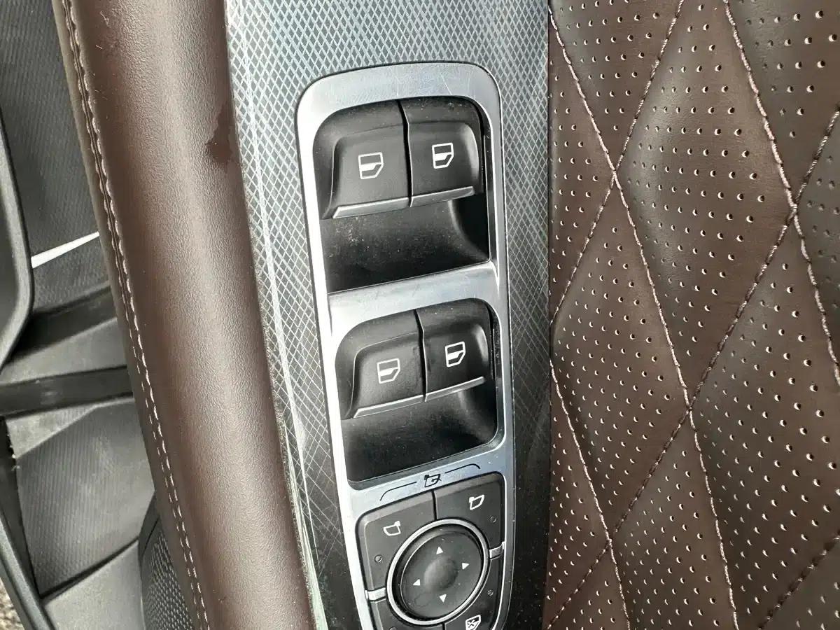 Wei brand Mocha 2021 2.0T 2WD Extra Rich Edition — миниатюра 18