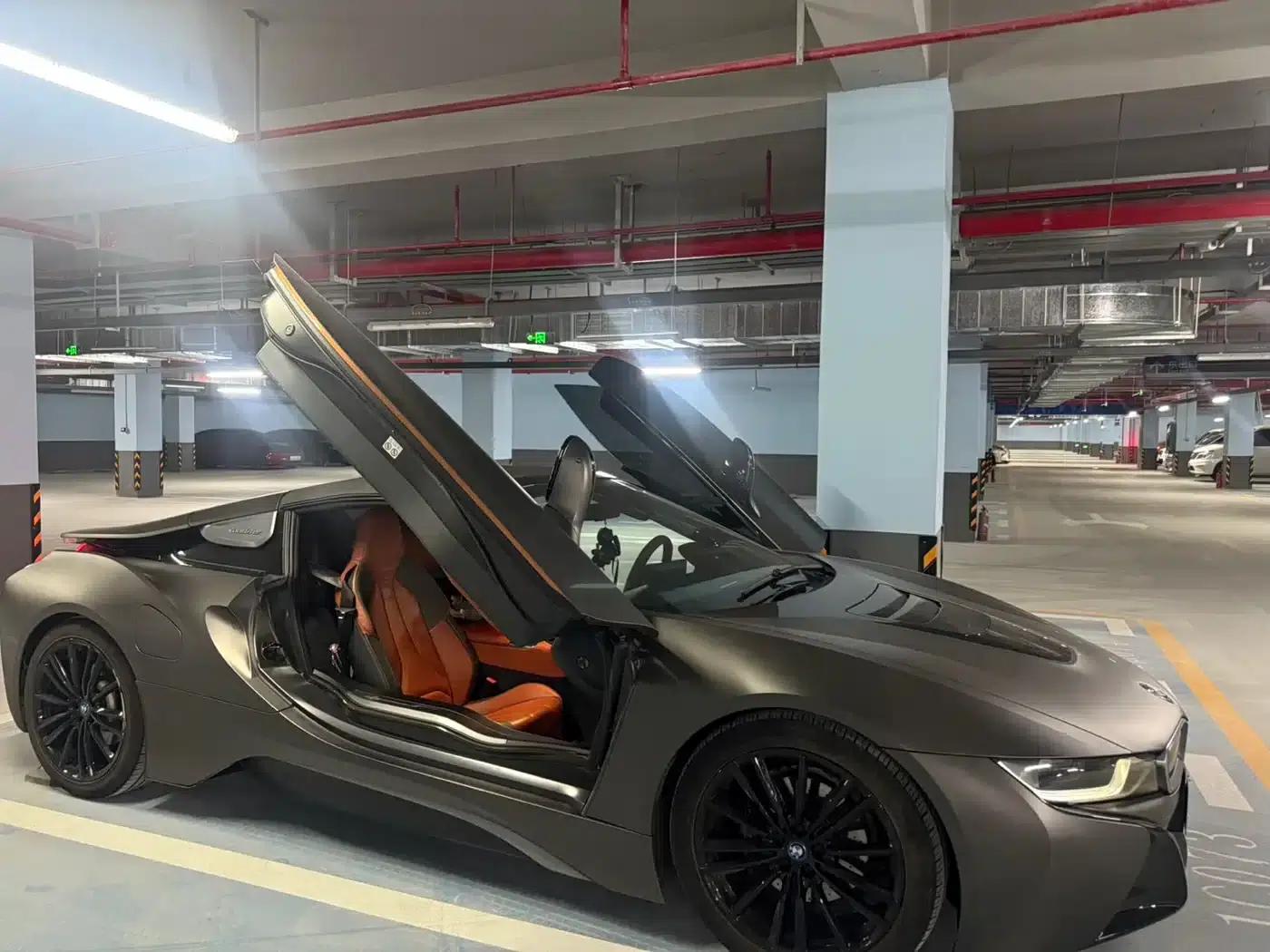 BMW i8 2019 Convertible — миниатюра 3