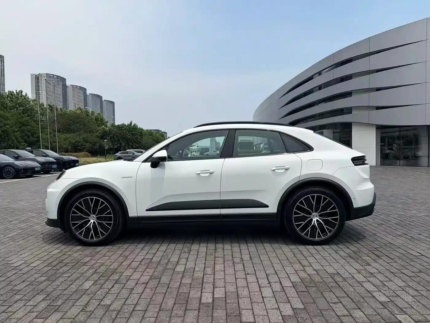 Macan 4 New Energy — миниатюра 6