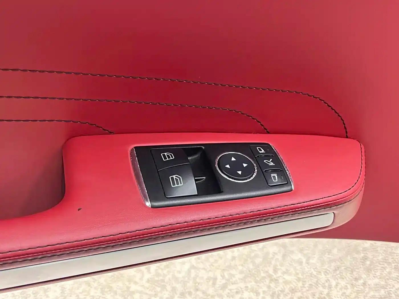2011 Mercedes-Benz SLS AMG — миниатюра 32