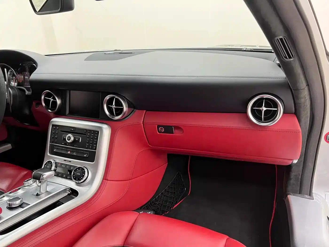2011 Mercedes-Benz SLS AMG — миниатюра 36