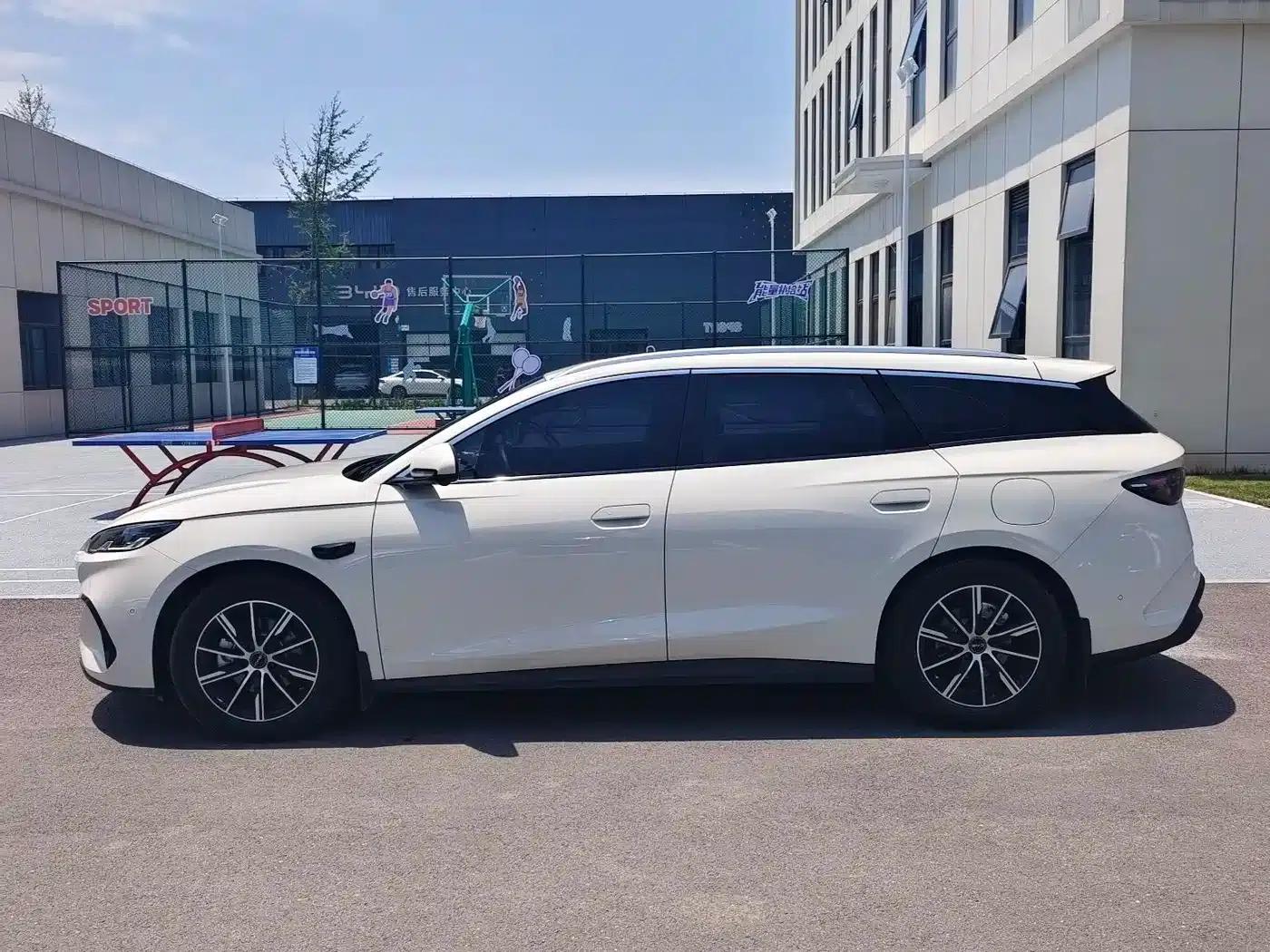 Seal 06 DM-i Touring Edition 2025 DM-i 150KM Premium Model — миниатюра 5