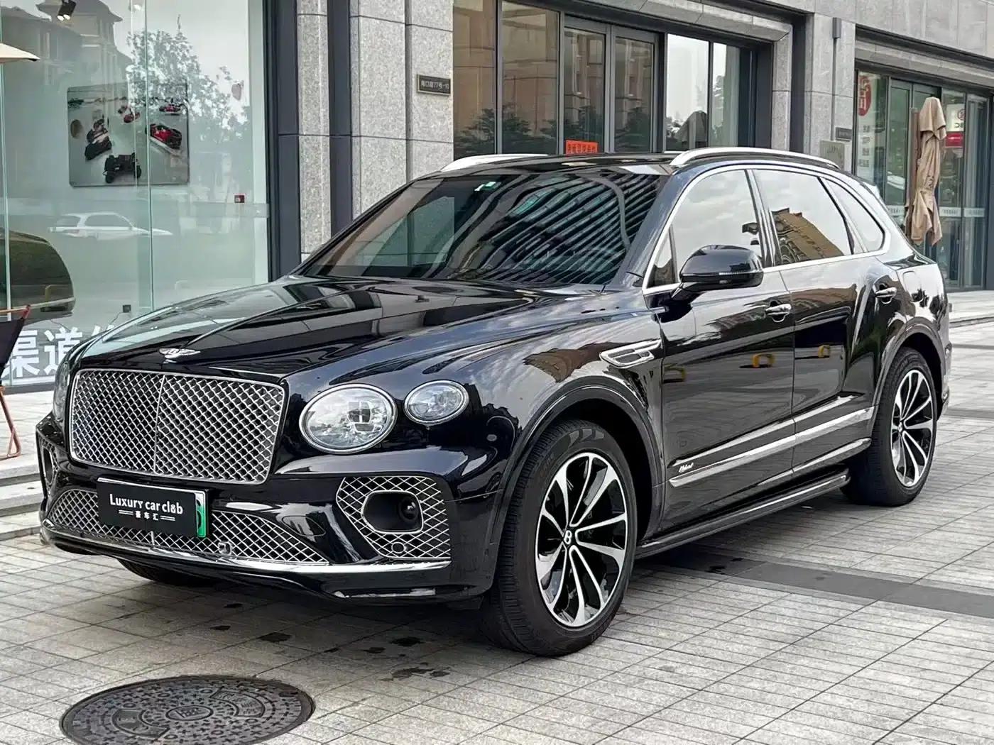 Bentayga Plug-in Hybrid 2021 3.0T PHEV — миниатюра 1