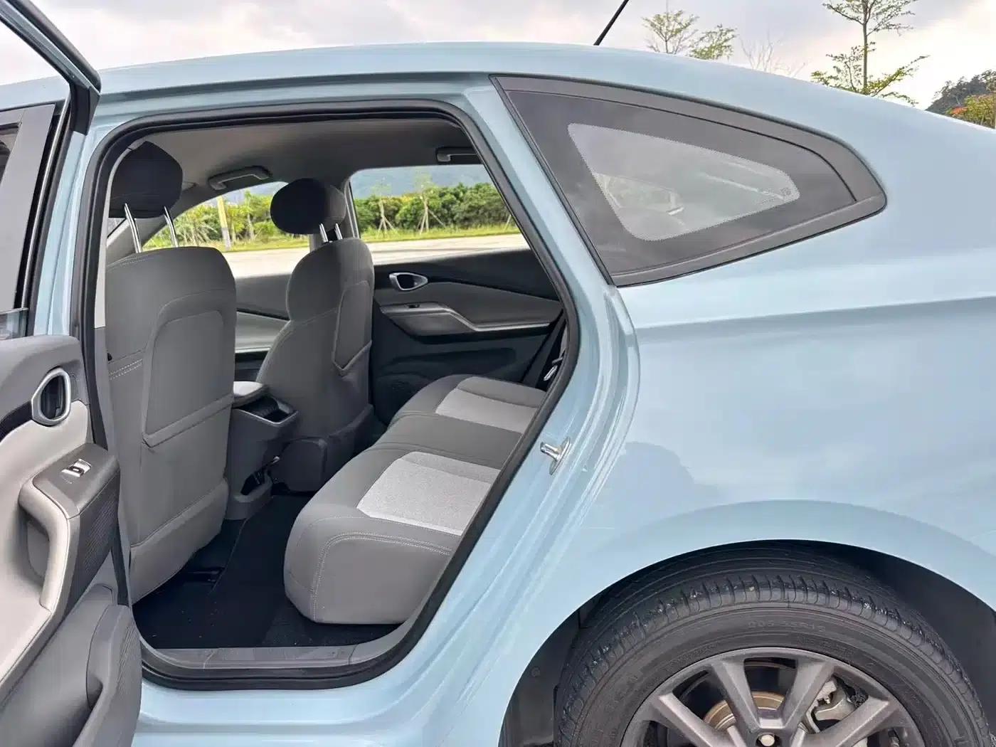 Baojun RC-5 2020 1.5L CVT Smart Elite Edition — миниатюра 25