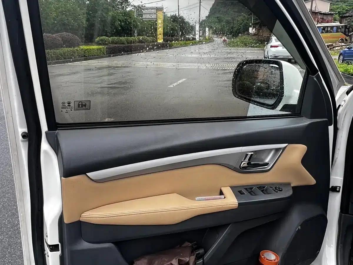 Wingle 6 2014 2.0T 2WD Elite 4D20B — миниатюра 16