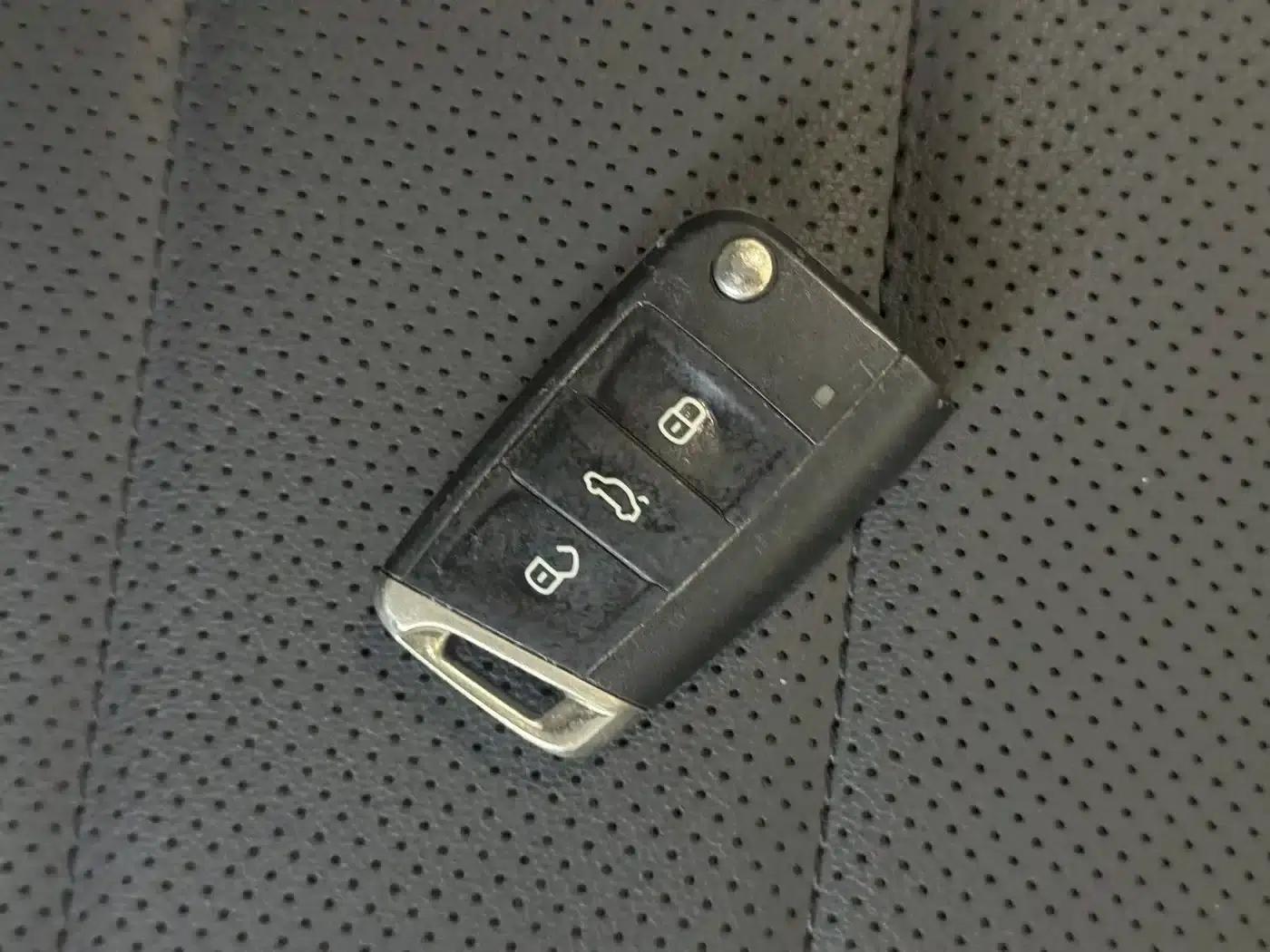 2019 Volkswagen Lavida EV Premium Edition — миниатюра 13