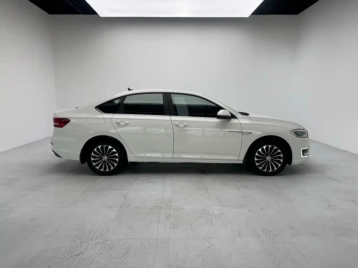 2019 Volkswagen Lavida EV Premium Edition — миниатюра 16