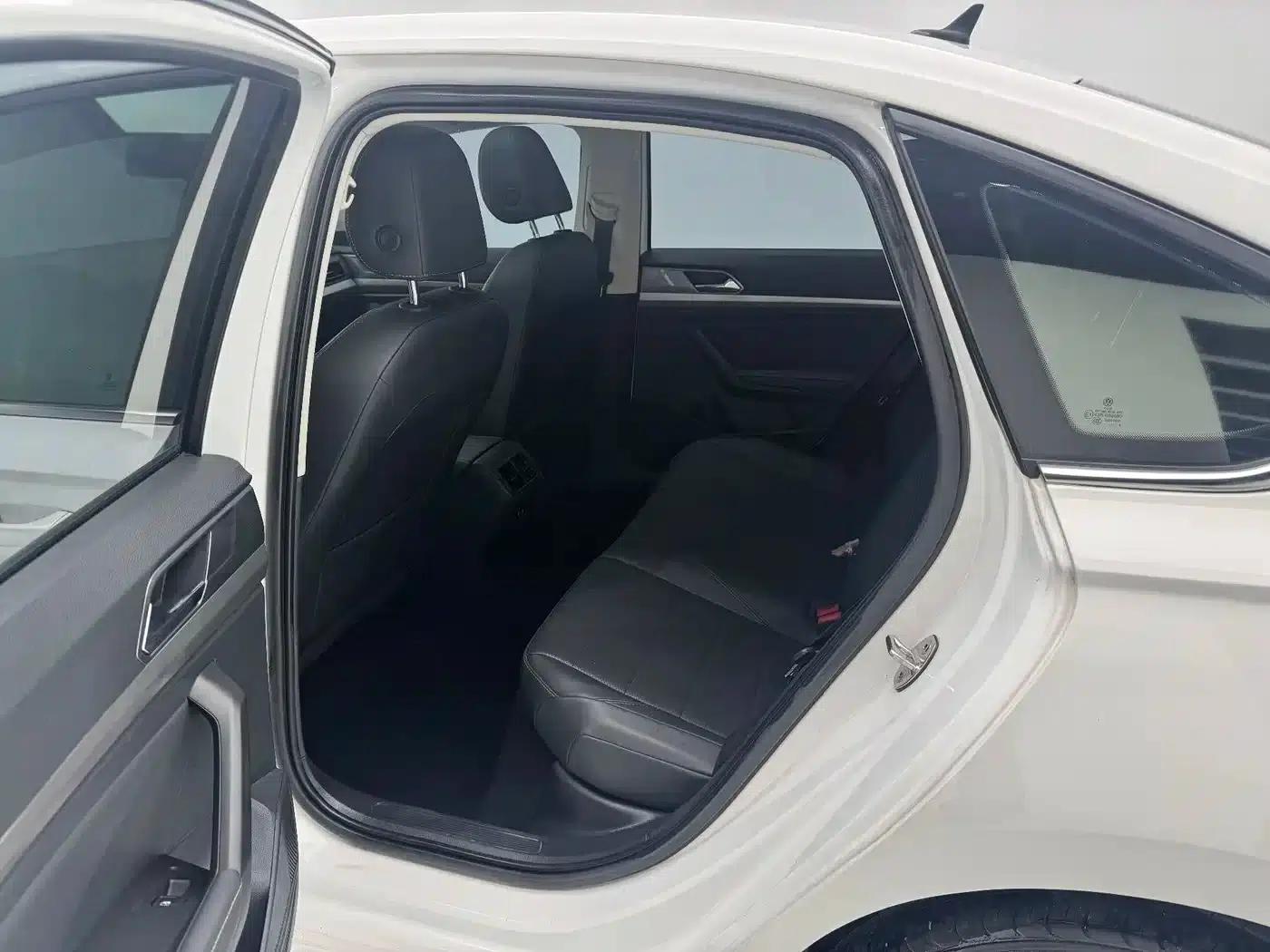 2019 Volkswagen Lavida EV Premium Edition — миниатюра 5