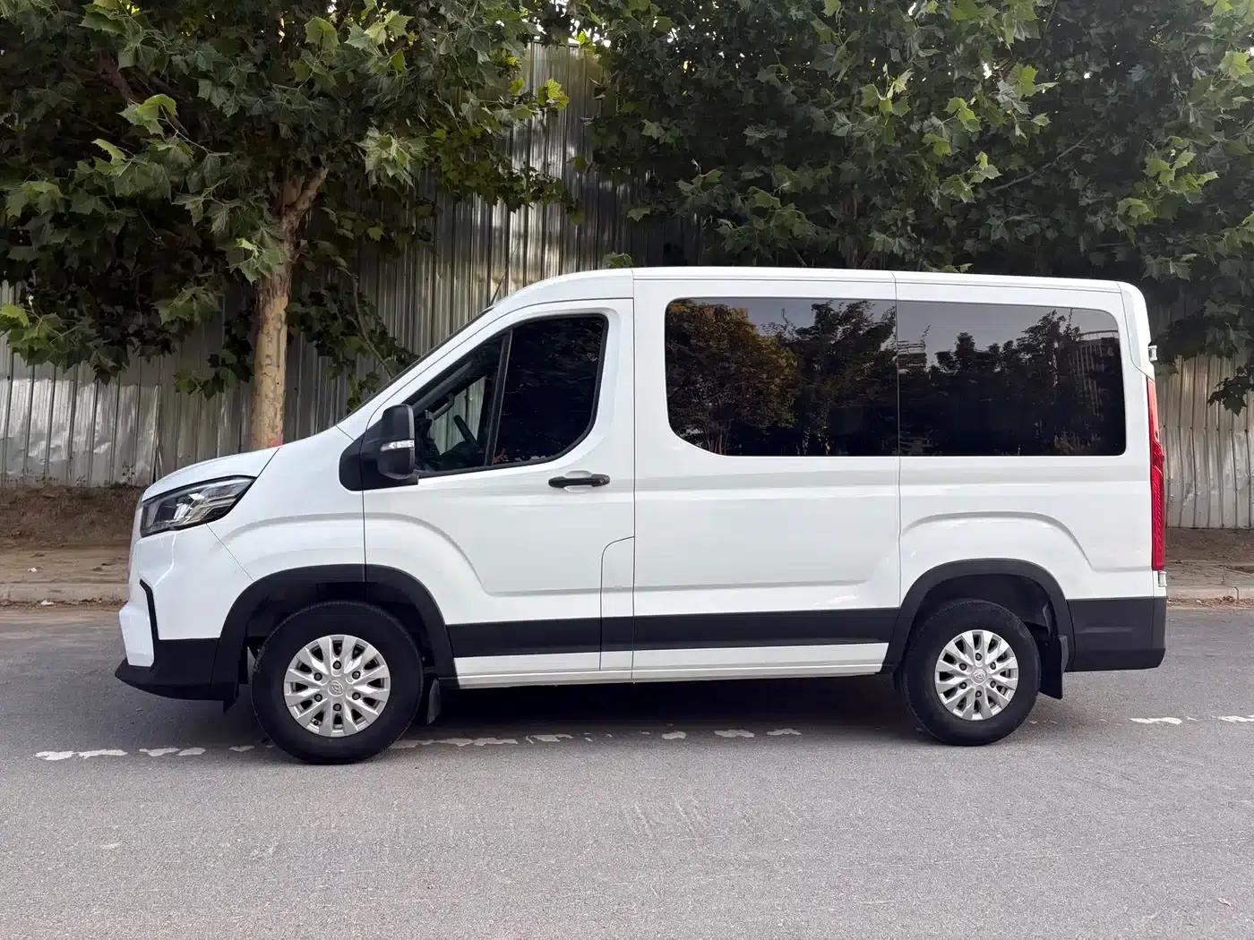 Xintu V90 2022 2.0T Manual Yunjie Front-wheel Drive Short Wheelbase Mid-roof Rear Single Tire 6 Seats — миниатюра 2